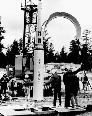 Illustration for article titled The U.S. Government Once Fracked Oil Wells Using Nuclear Bombs